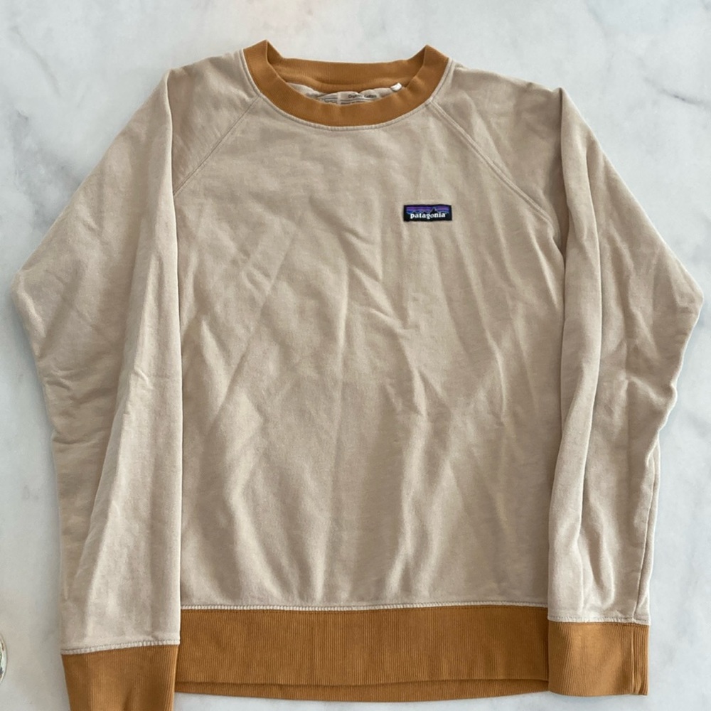 Patagonia Beige and Mustard Sweatshirt